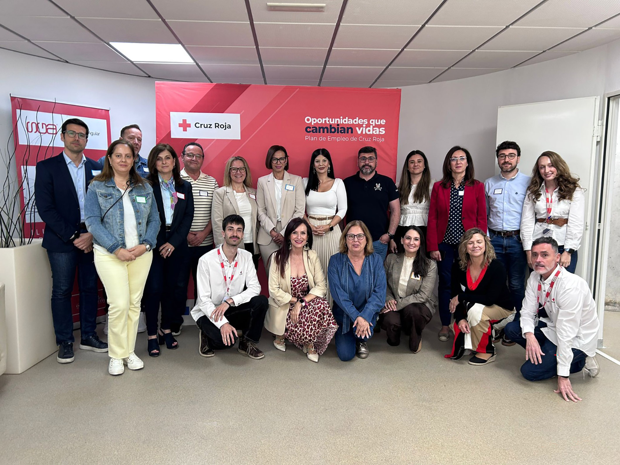 ASECOM colabora en la mesa de diálogo de Cruz Roja sobre movilidad y empleo en la Vega Media