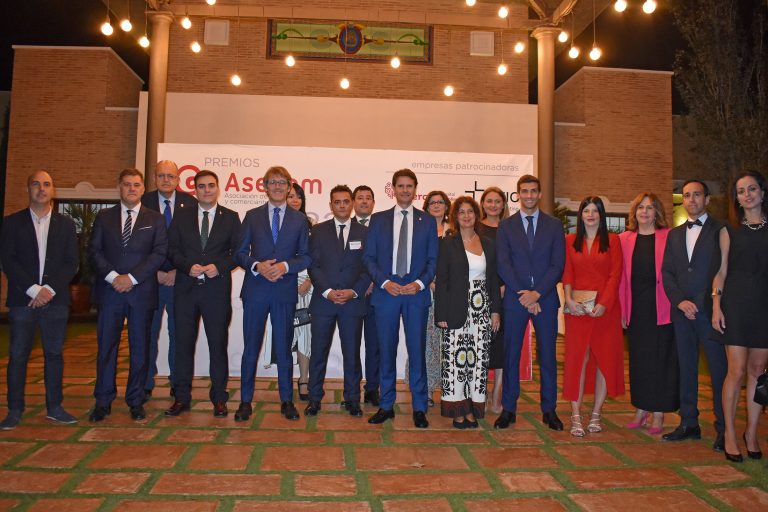 Laazo 80, Vrio Mobility, Cortinas Basilio, Amefmur y Assido, premiados en el 14º aniversario de ASECOM6
